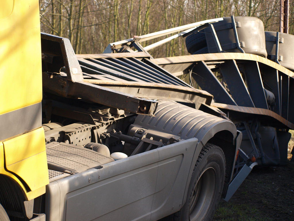 LKW verliert Container Koeln Niehler Ei P036.JPG